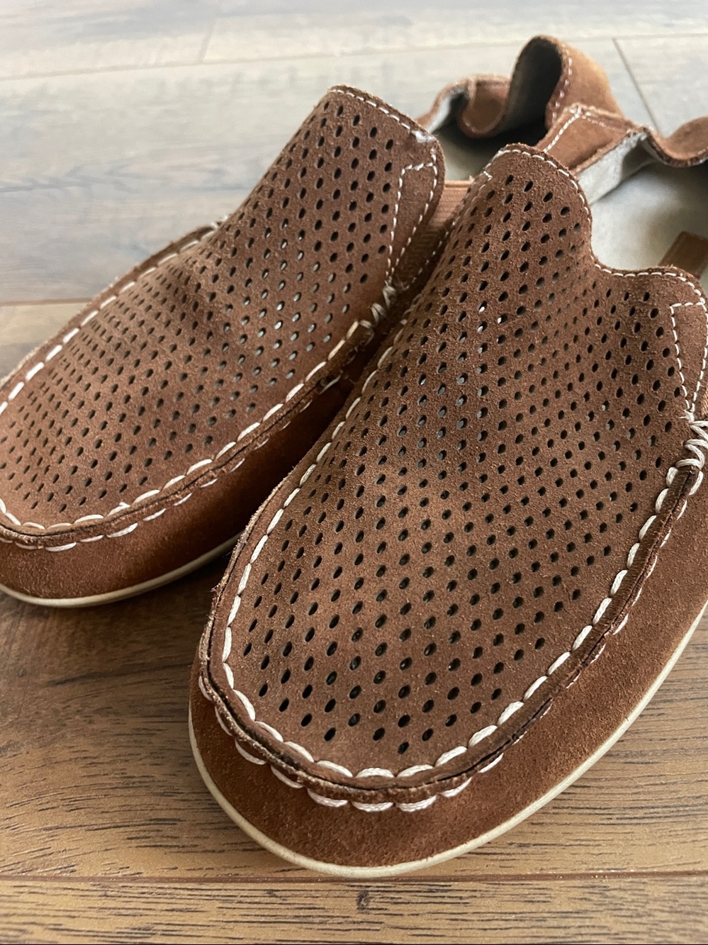 Olukai Women’s Nohea Perf Brown Suede Leather Loafers Size 9 - Picture 11 of 13